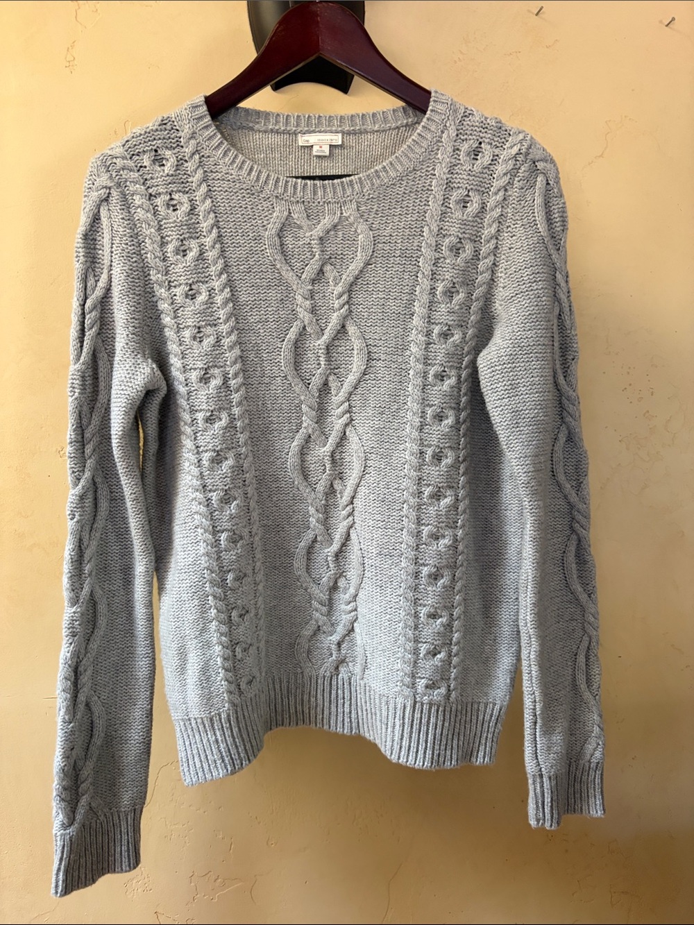 Sz M GAP Light Gray Cable Knit Crewneck Sweater